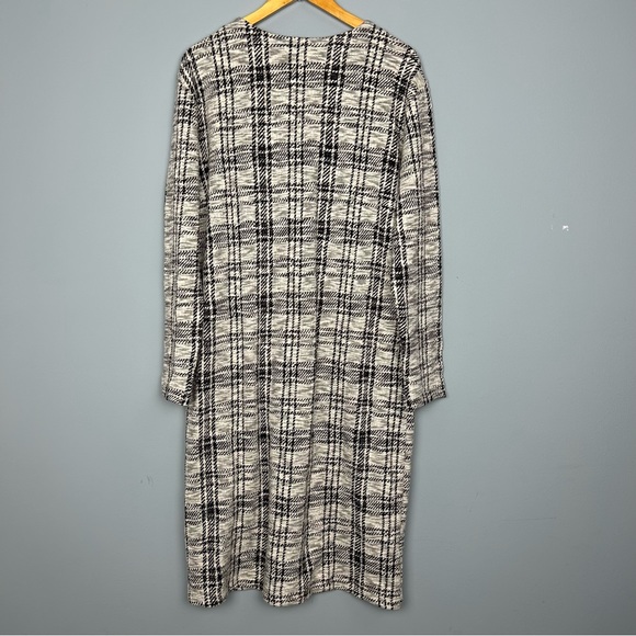 Lou & Grey plaid long sleeve v neck sweater midi dress front pockets size L NWT - Picture 5 of 12